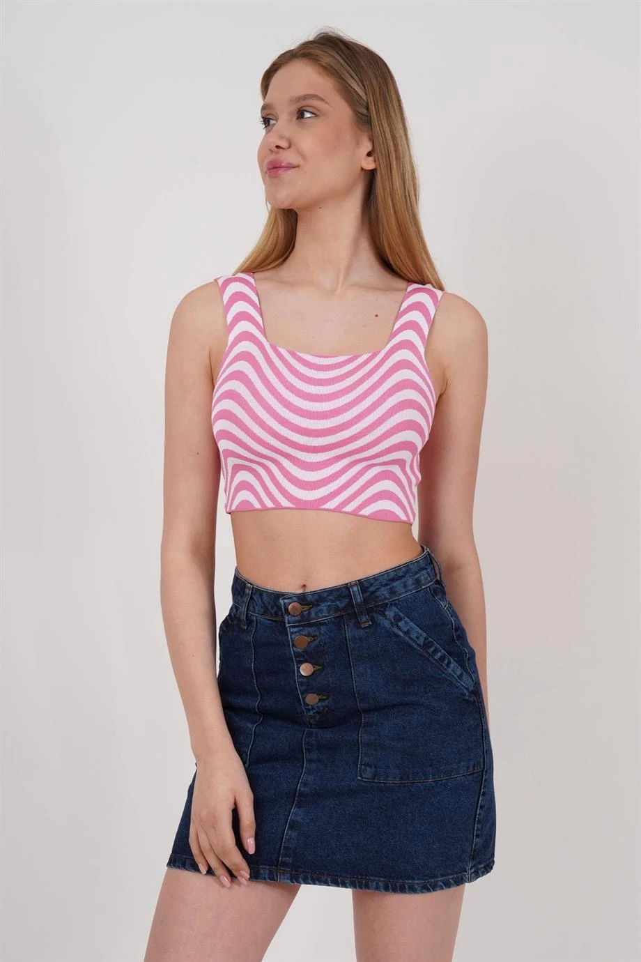 23256429 Triko Zebra Desenli Kare Yaka Crop Atlet PEMBE