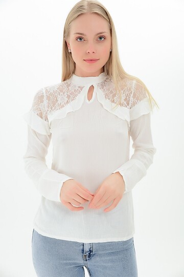 9109329 Şile Bezi Omuzları Dantelli Tül Fırfırlı Bluz EKRU